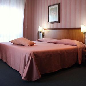 Camera con letto king size